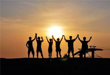 早上吸引朋友圈的句子精选_适合早上发的朋友圈