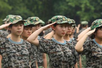 2020初一新生军训班级口号80句