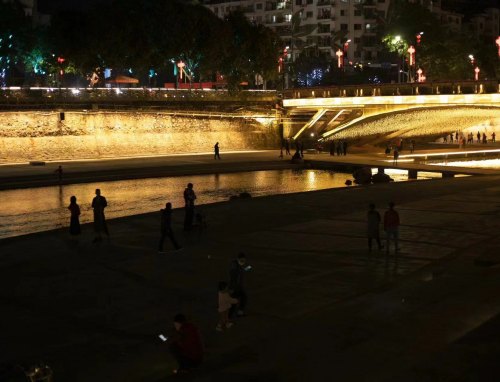 幽默形容熬夜的句子140句